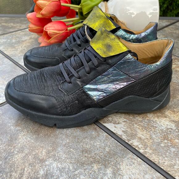 A.S.98 FREE PEOPLE Bach Leather Sneaker Shoes in Black Size 38 7.5-8 Iridescent